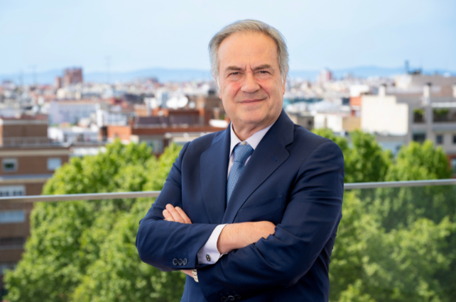 Nuestro presidente Iñigo Sagardoy, tuvo el honor de participar en la Comisión de Reestructuración Social y Económica del Congreso