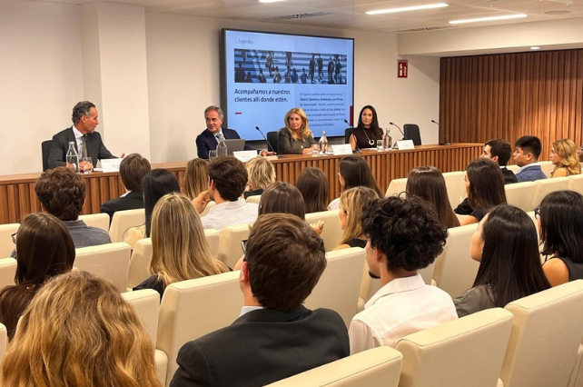 Sagardoy acerca la realidad de la abogacía laboral a futuros profesionales